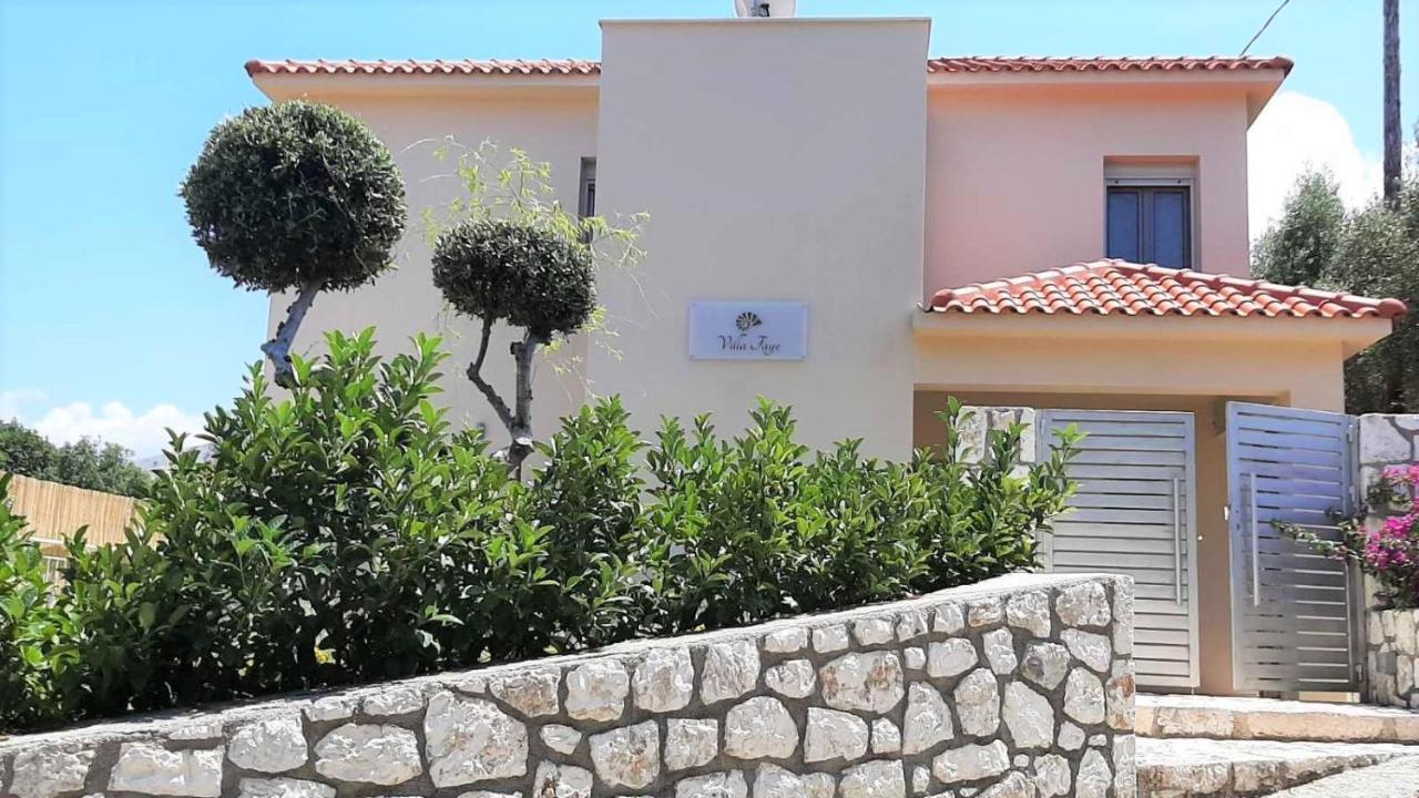 Amarianos Villas Agia Efimia Luaran gambar